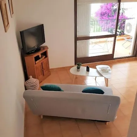 Appt Cameron Akoya Conserjeria, Vue Roses
